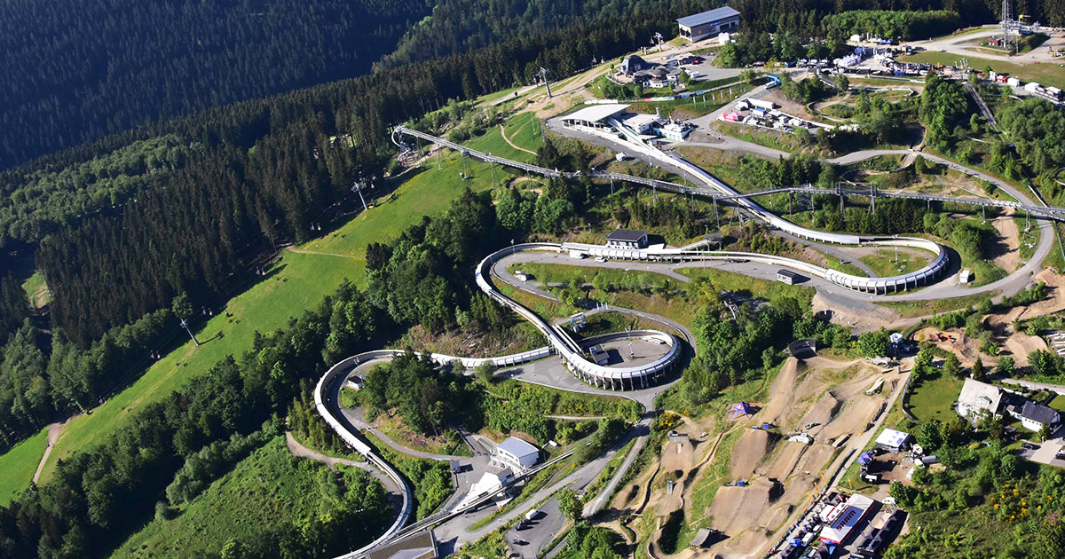 BOBBAHNRUN IN DER VELTINS EISARENA WINTERBERG TOTALLOKAL