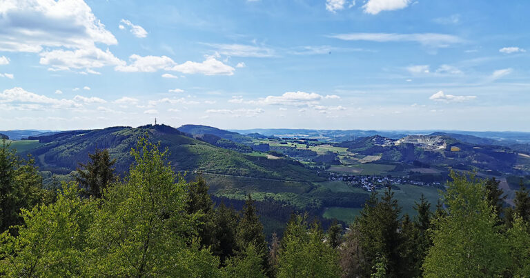 OHLENKOPF GIPFEL TOURISMUS BRILON OLSBERG TOTALLOKAL