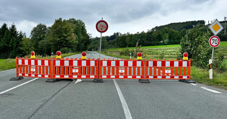 BAUSTELLE LANGENBEFRG ALLES DICHT