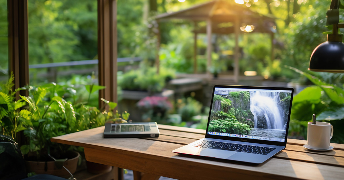 HOMEOFFICE IM GARTEN