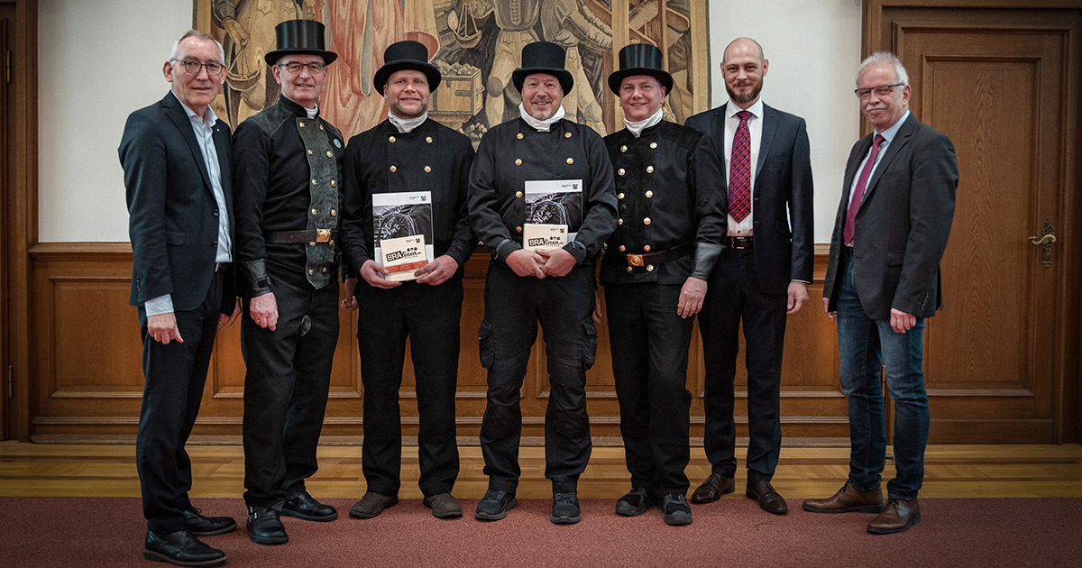 NEUER BEZIRKSSCHORNSTEINFEGERMEISTER IM HOCHSAUERLANDKREIS BESTELLT