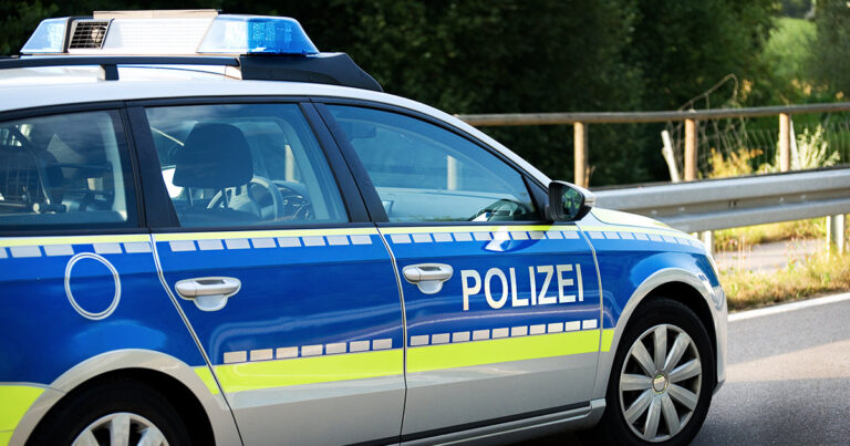 POLIZEI AUTO